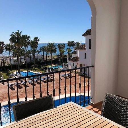 Puerto De La Duquesa Sea View Apartman Manilva Kültér fotó