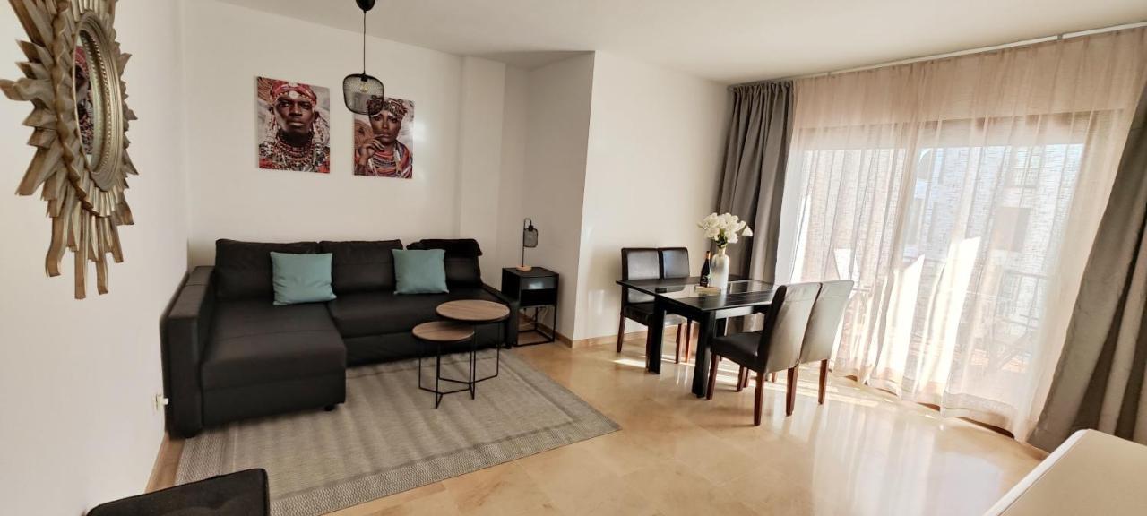 Puerto De La Duquesa Sea View Apartman Manilva Kültér fotó