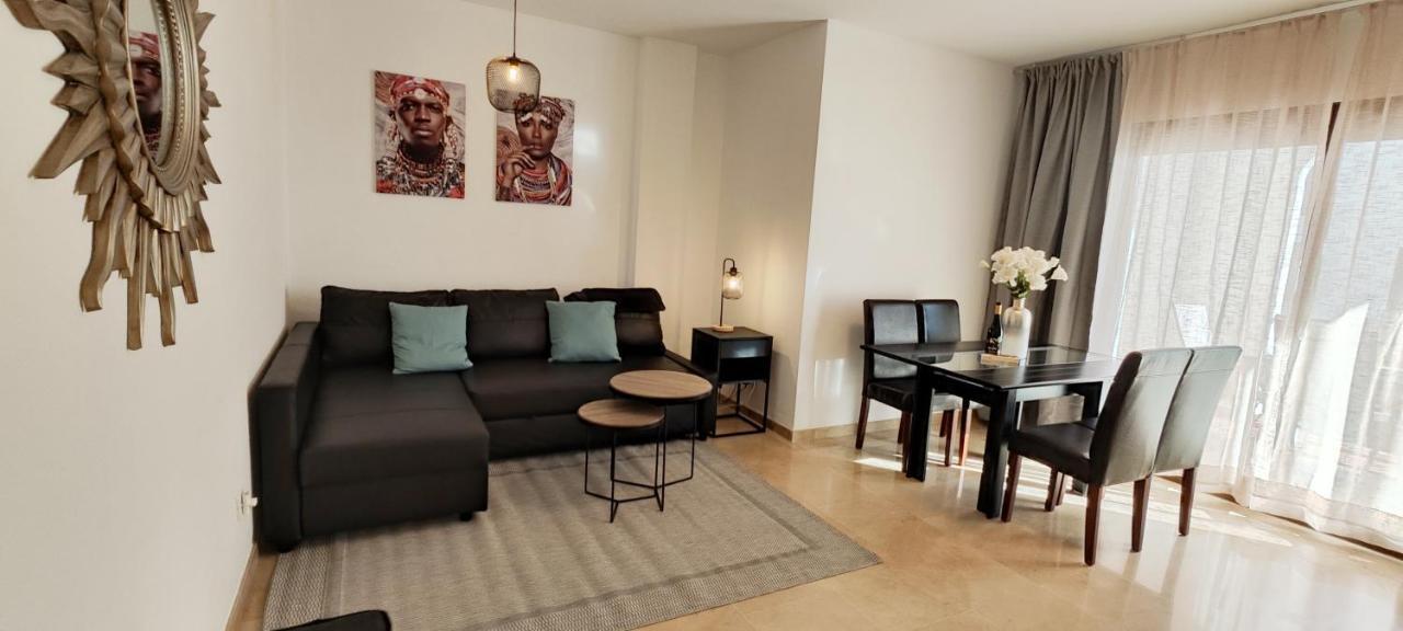 Puerto De La Duquesa Sea View Apartman Manilva Szoba fotó