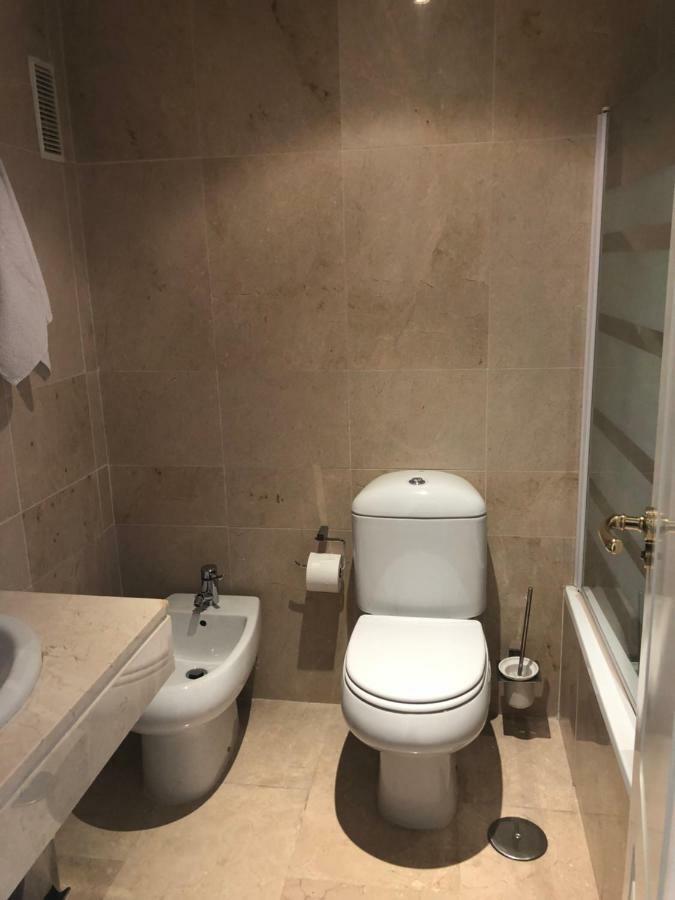 Puerto De La Duquesa Sea View Apartman Manilva Kültér fotó
